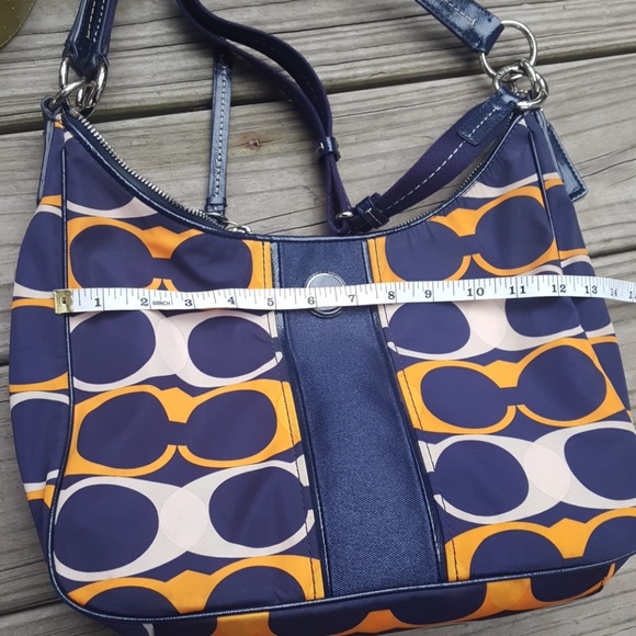 Coach Hobo Purse - Picture 7 of 8